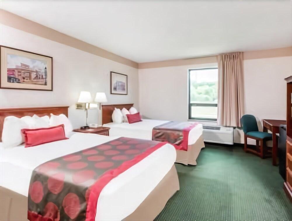 Ramada By Wyndham Strasburg Dover Eksteriør billede