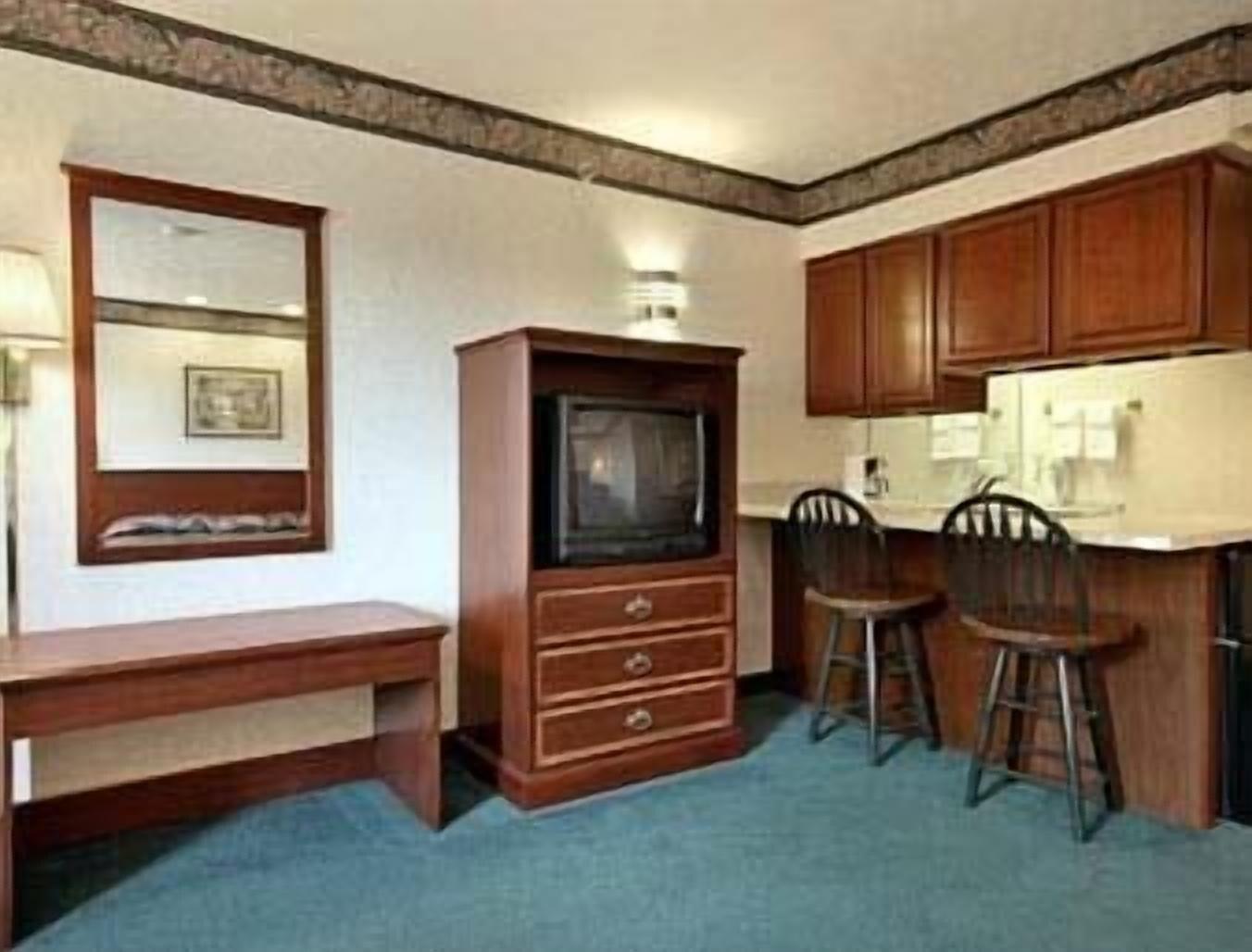 Ramada By Wyndham Strasburg Dover Eksteriør billede